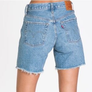 Like-New- Levi's Premium 501 Mid Thigh Shorts (26)